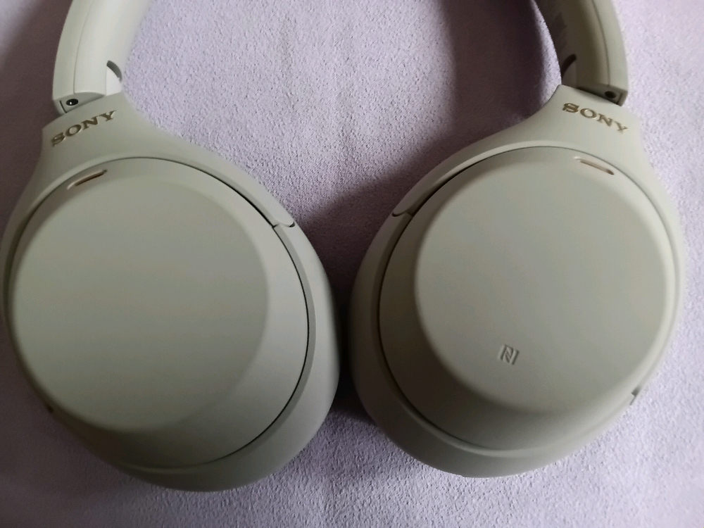 소니 WH-1000XM4 이미지