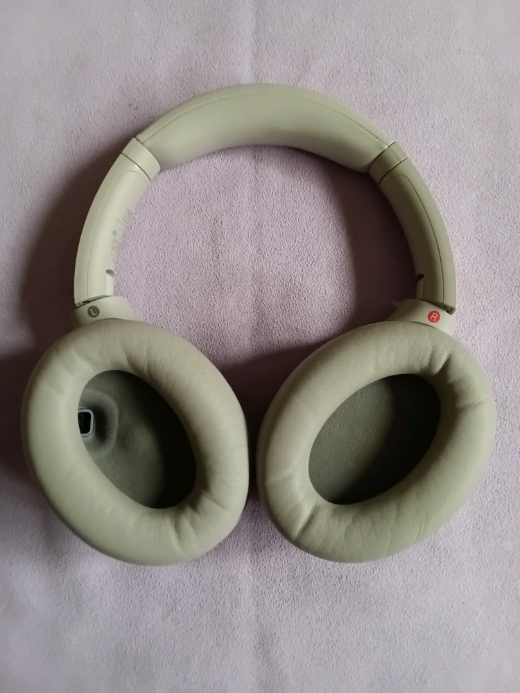 소니 WH-1000XM4 이미지