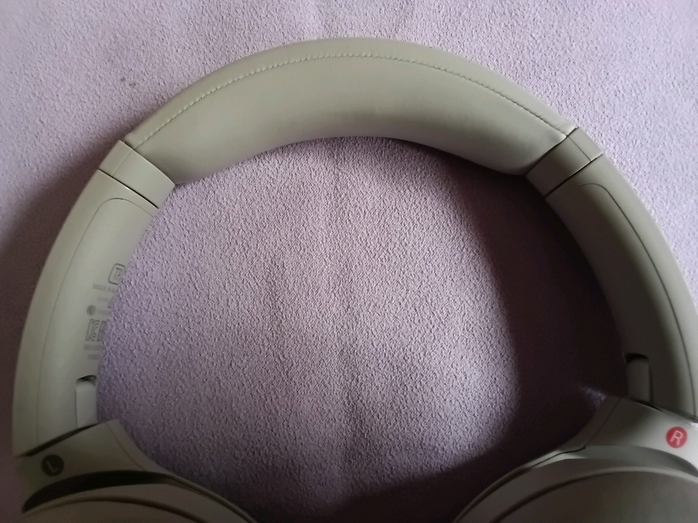 소니 WH-1000XM4 이미지