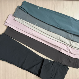 필라테스 안다르, 제시믹스 레깅스 / 토삭스, 알로 그립삭스 이미지