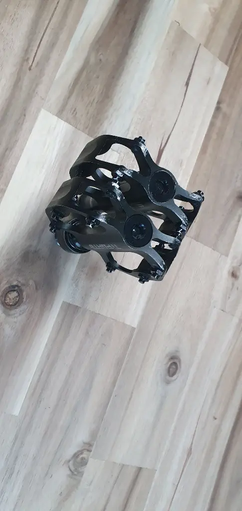 티파츠 Ti parts 티타늄 한쪽 찰탁식 자전거 페달 이미지
