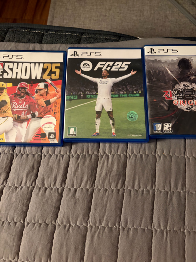 PS5 타이틀 fc25,the show25,진삼국무쌍,바하레퀴엠,스파이더맨2 판매합니다 이미지