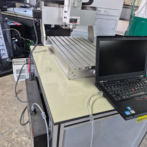 소형 CNC. 조각기 이미지