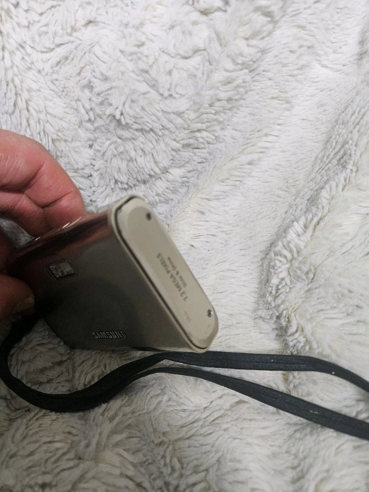 삼성 vluu i70 빈티지 디카 레트로 카메라 이미지