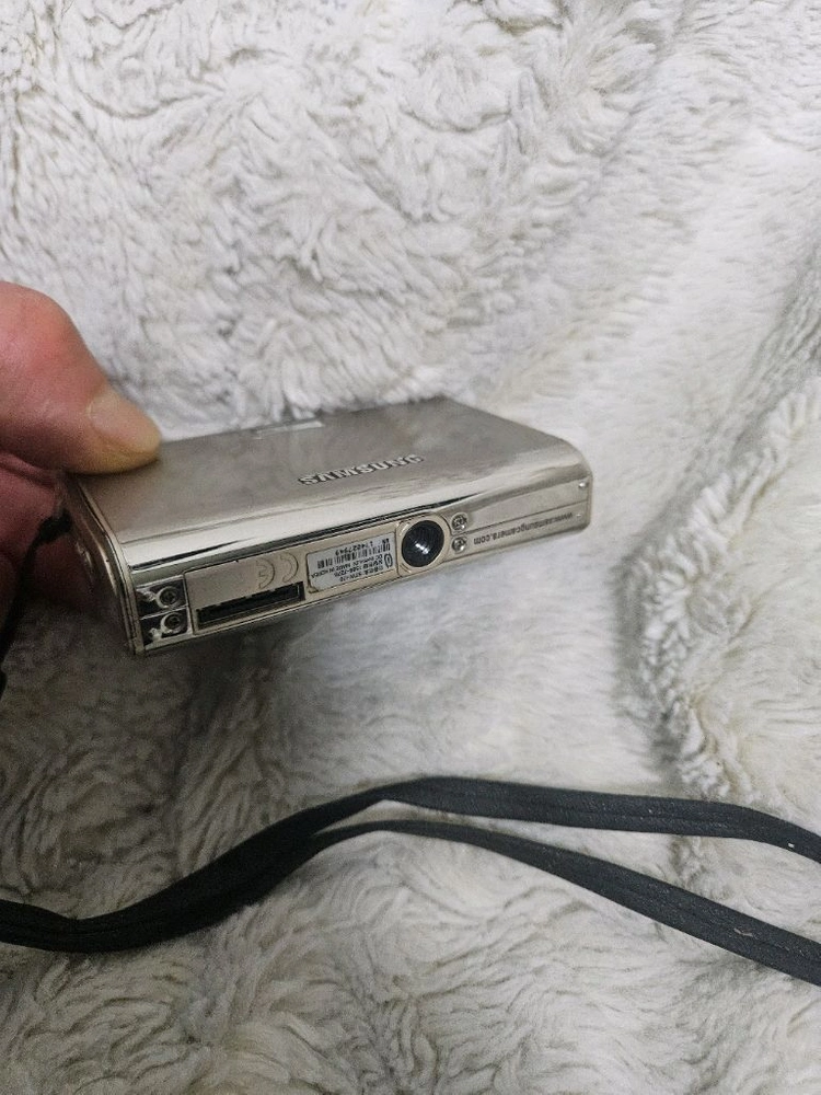 삼성 vluu i70 빈티지 디카 레트로 카메라 이미지
