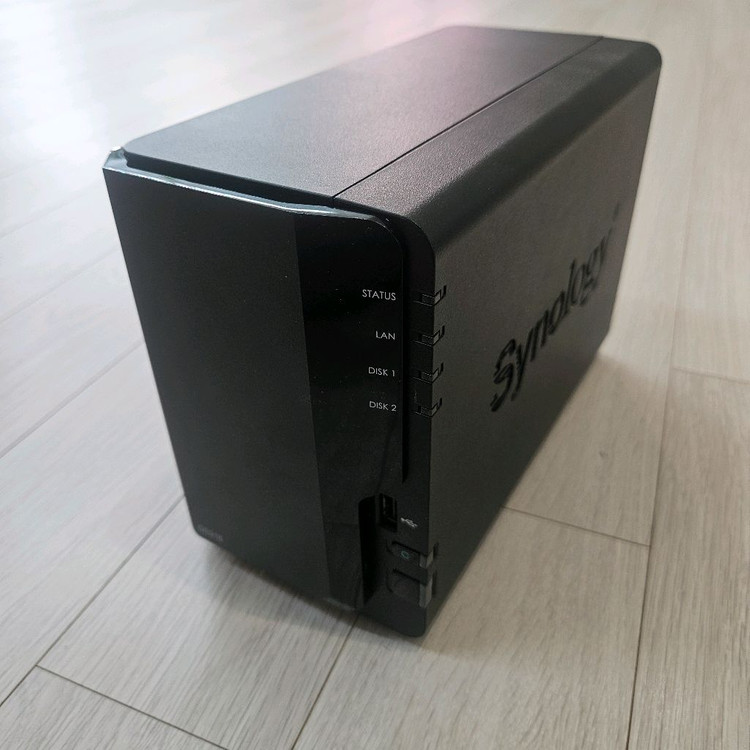시놀로지 DS218 NAS 본체 + 씨게이트 외장하드 4TB 2개 이미지