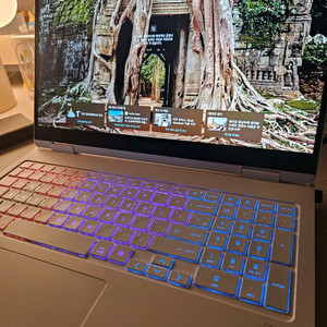 [단순개봉] HP 오멘 16 세라믹 화이트 (라이젠AI 7/RTX5060) 32G/512G
