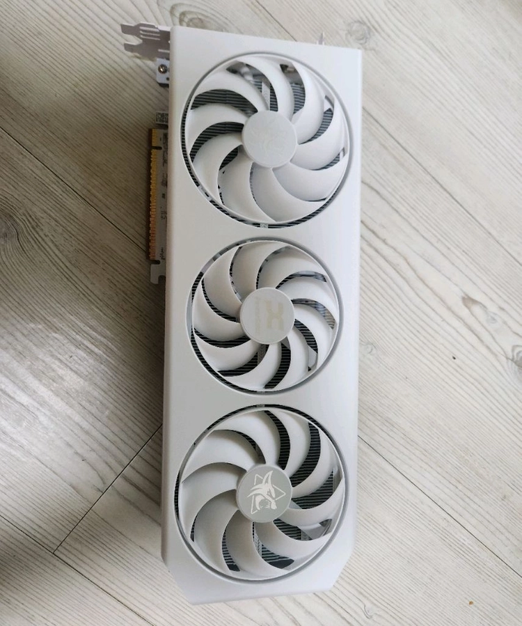 powercolor 9070xt spectral white 네x고x 이미지