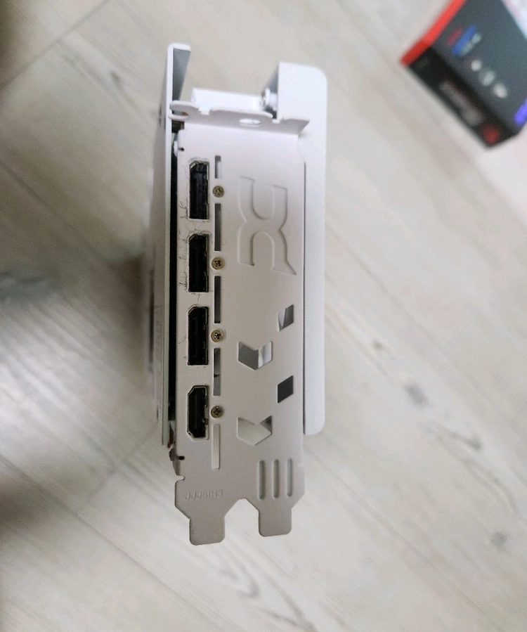 powercolor 9070xt spectral white 네x고x 이미지