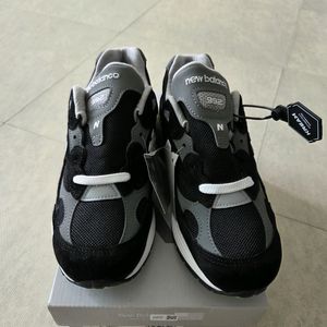 뉴발란스 992 메이드 인 USA 코어 블랙 그레이 (230) 이미지