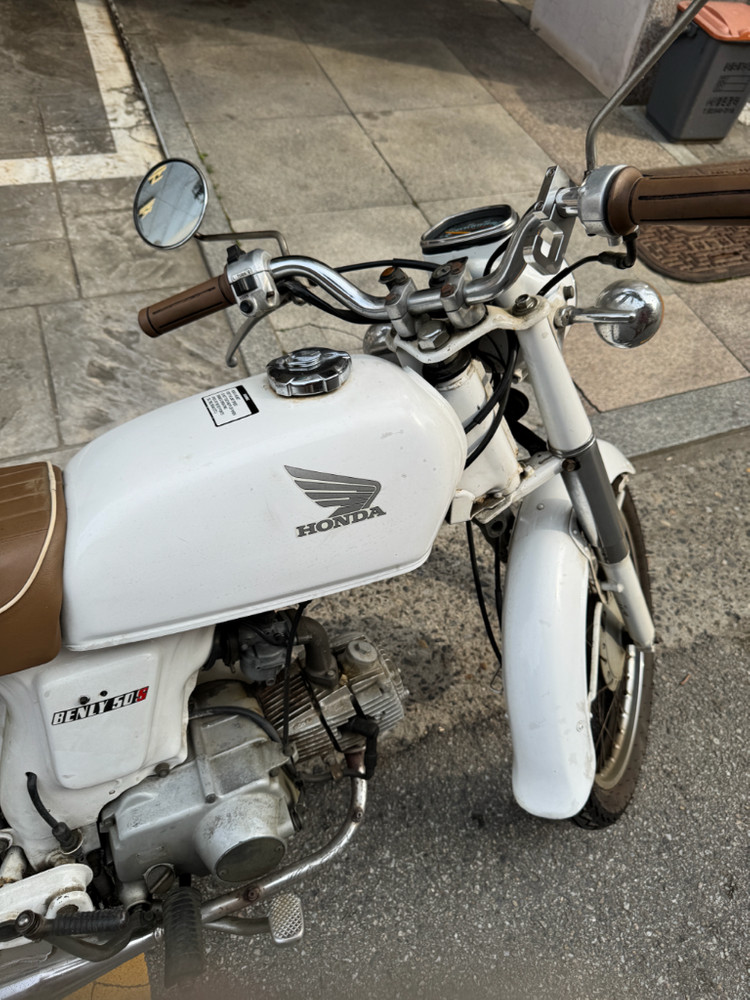 혼다 벤리50S CD50 백마 이미지
