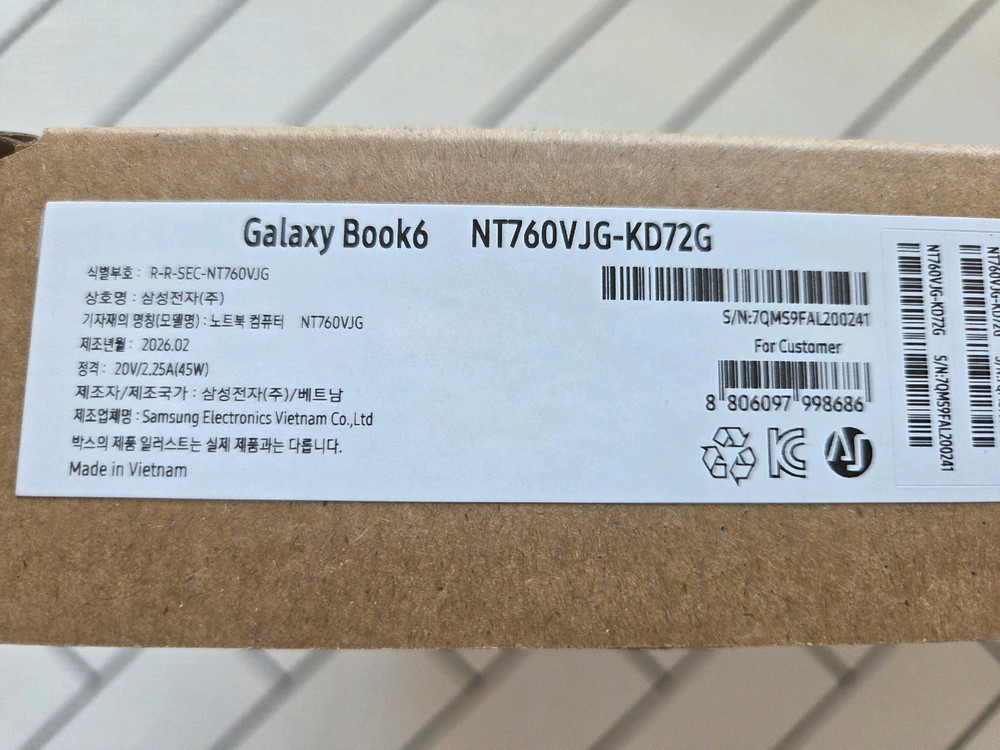 미개봉 / 삼성 갤럭시북6 NT760VJG-KD72G / 코어울트라7(S3) SSD1TB RAM32GB 윈도우11 이미지