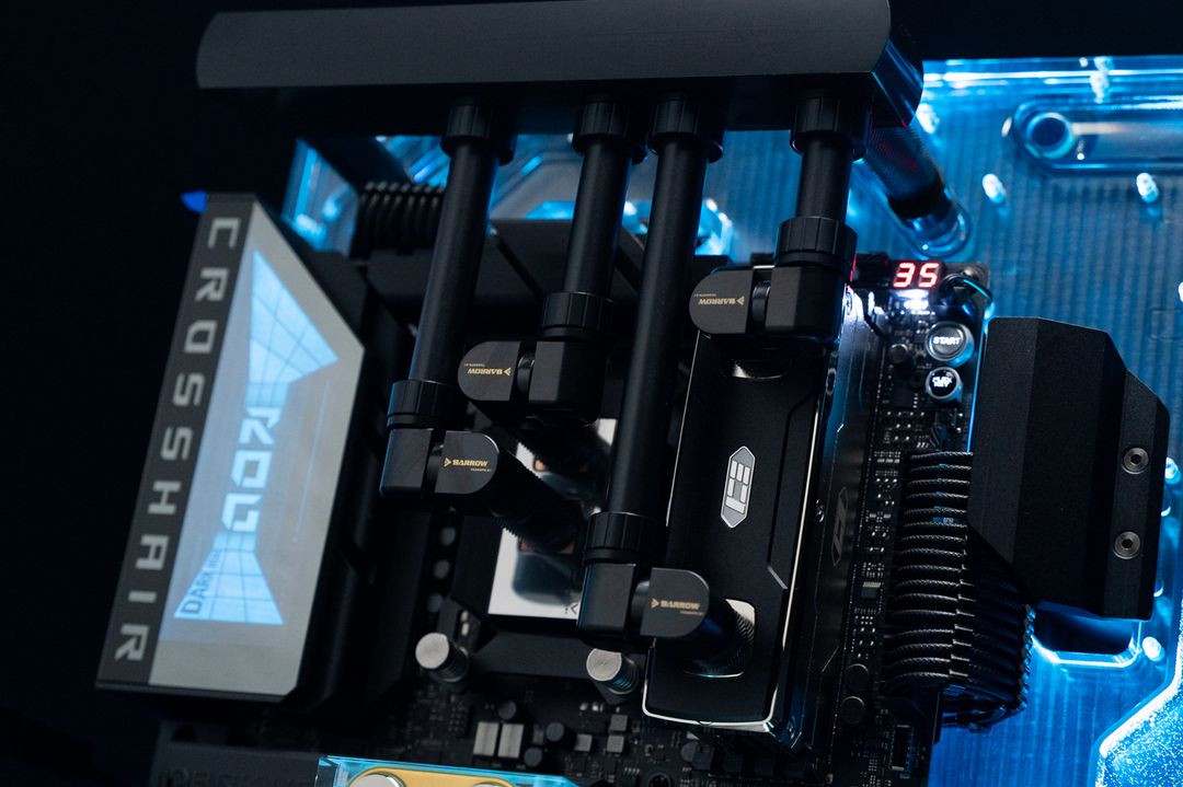5090 9950x3d2 96gb ram 풀커스텀 수냉 이미지