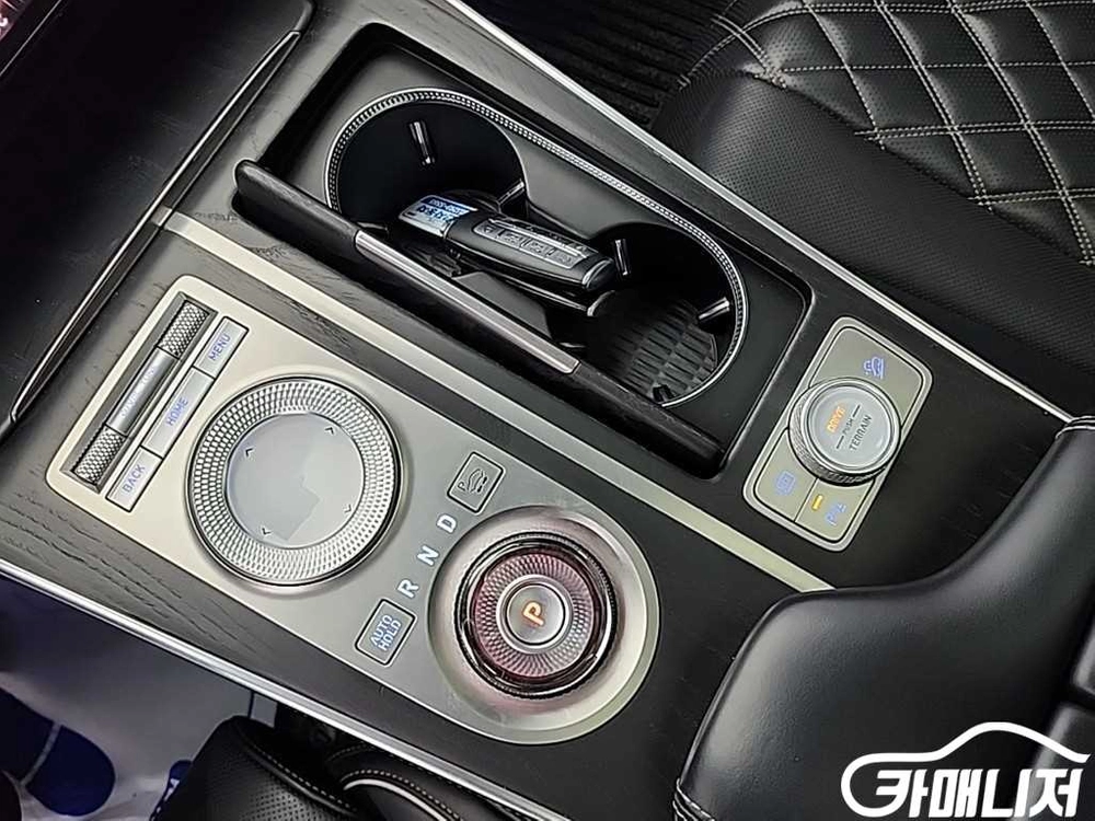 [제네시스]GV80 디젤 3.0 AWD (7인승) 이미지