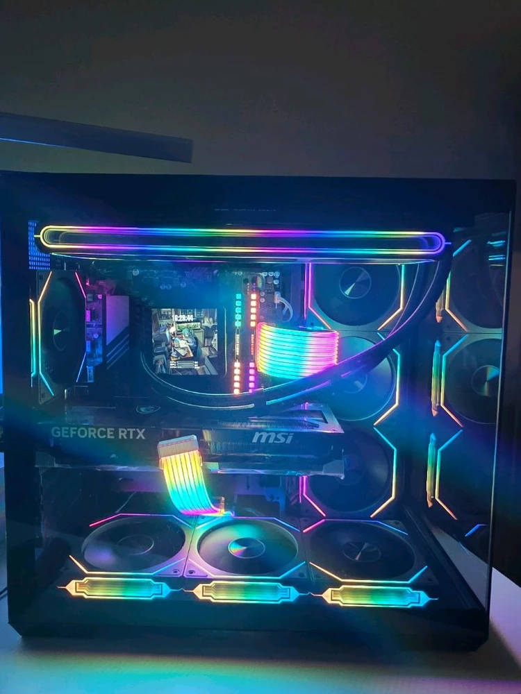 라이젠7 9800X3D RTX5080 MSI 신품PC 팝니다 이미지
