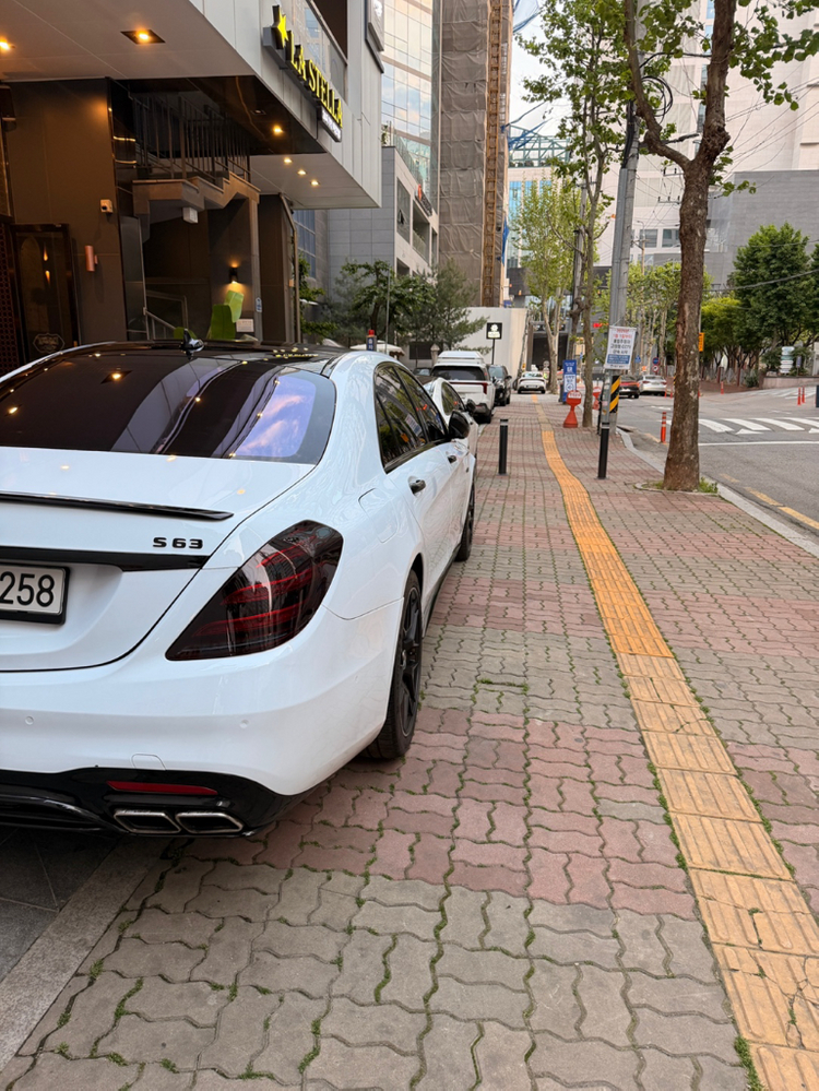 벤츠 S63amg 이미지