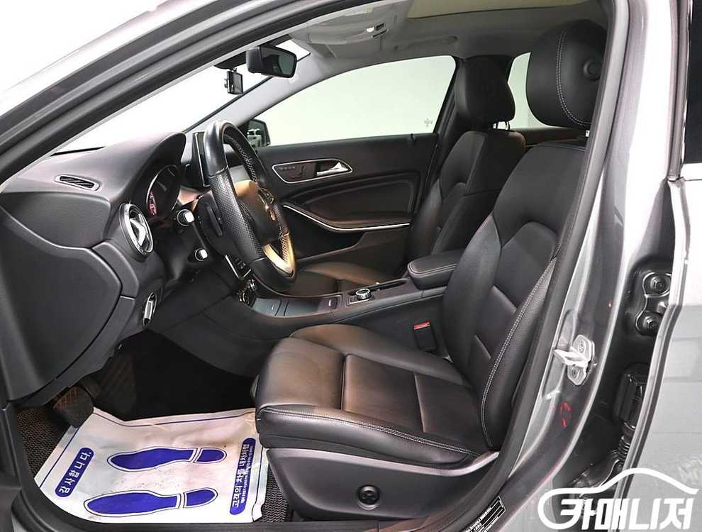 [벤츠]GLA클래스 X156 GLA200 D 4MATIC #고유가특가 이미지