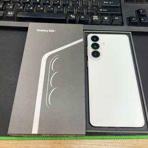갤럭시S26플러스 화이트 256GB 무잔상 상태좋은풀박스중고121만8천팜 이미지