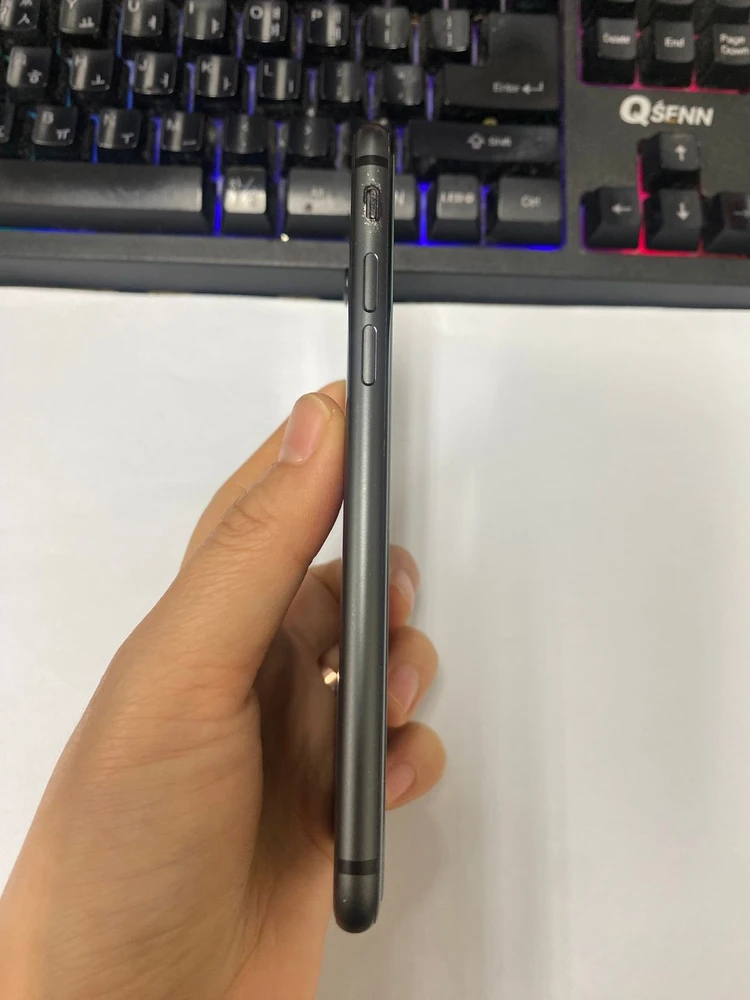 아이폰8 256GB 스그 AA급 배터리100% 인스타사진폰 (카메라무음) 204149 이미지
