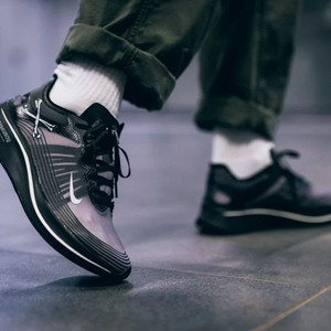NIKE GYAKUSOU ZOOM FLY 나이키 갸쿠소우 줌플라이 285 이미지