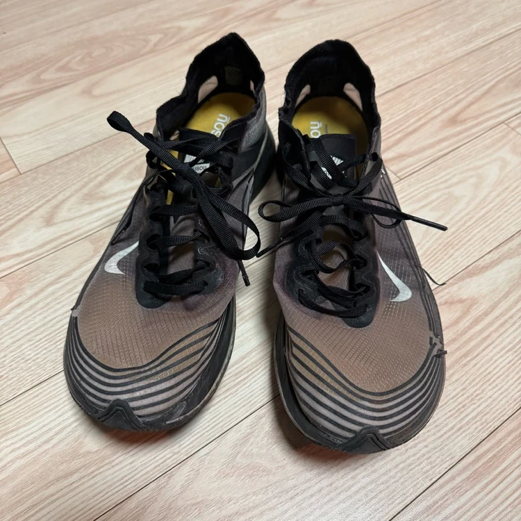 NIKE GYAKUSOU ZOOM FLY 나이키 갸쿠소우 줌플라이 285 이미지