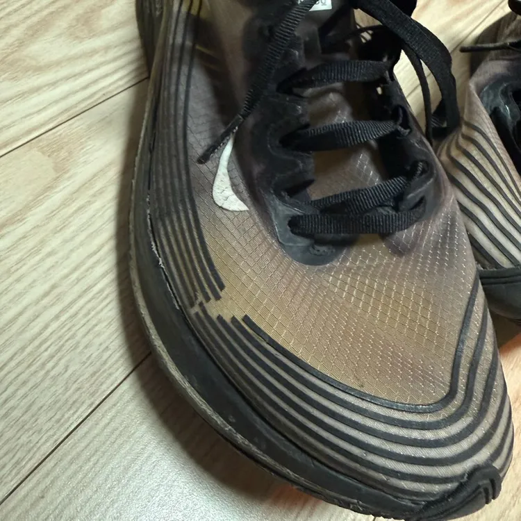 NIKE GYAKUSOU ZOOM FLY 나이키 갸쿠소우 줌플라이 285 이미지