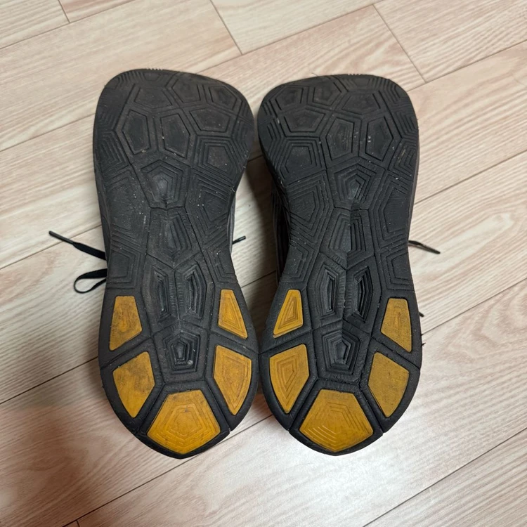 NIKE GYAKUSOU ZOOM FLY 나이키 갸쿠소우 줌플라이 285 이미지