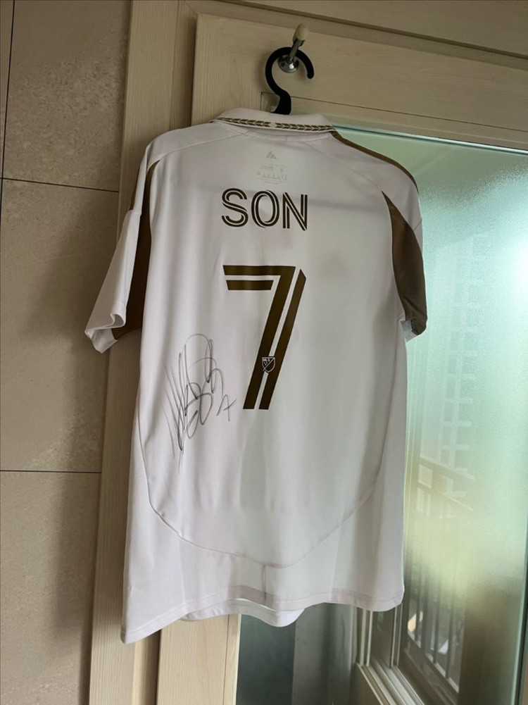 손흥민 싸인 유니폼 LAFC 어웨이 이미지