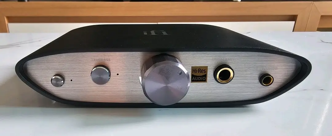 ifi zen dac v2 + 전용 파워어댑터 이미지