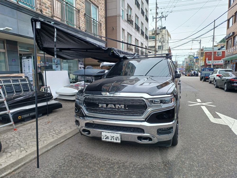 트랩오버랜드,메세타,스토리지웍스 어닝 및 180도.270도 룸텐트,루프탑텐트,저상가로바 등 판매 이미지
