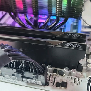 기가바이트 AORUS DDR5 5200MHz 32GB (2x16GB) 램 팝니다 이미지