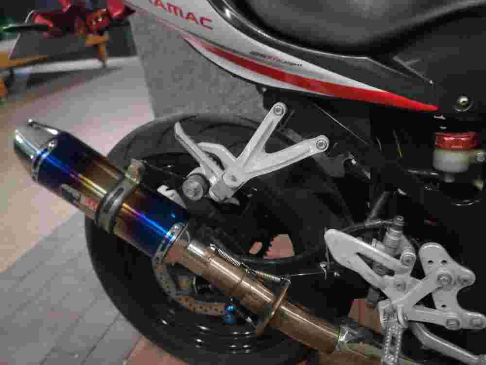 코멧650RC 17년 650cc 미들급바이크 중고오토바이 이미지