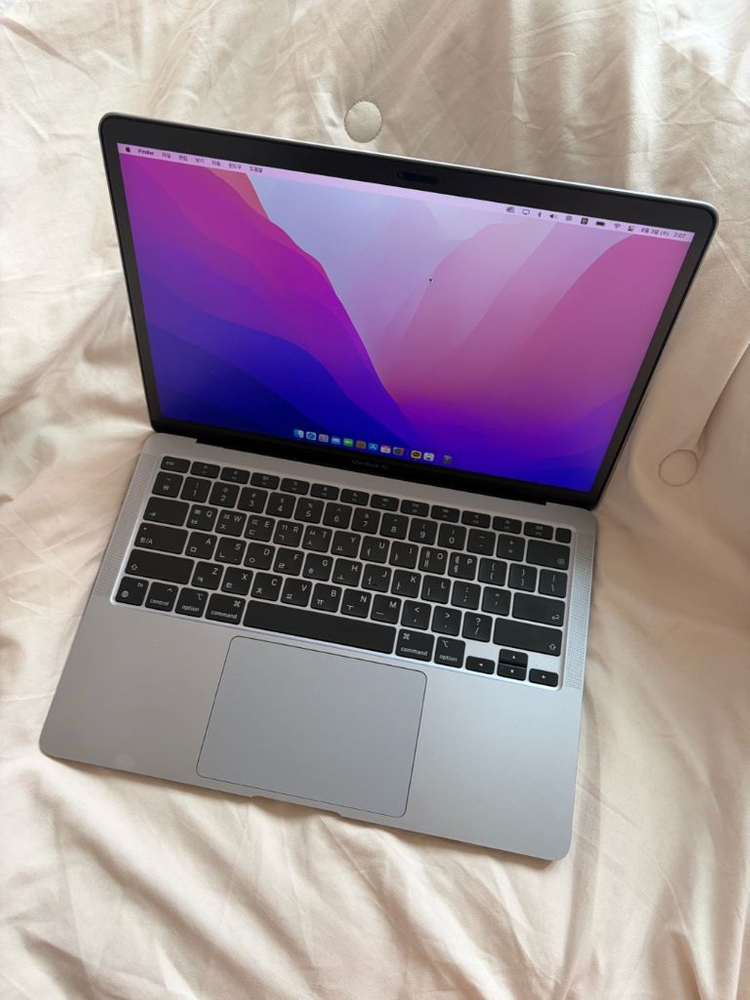 맥북 에어 M1 13인치 스페이스 그레이 / 8GB / 256GB 이미지