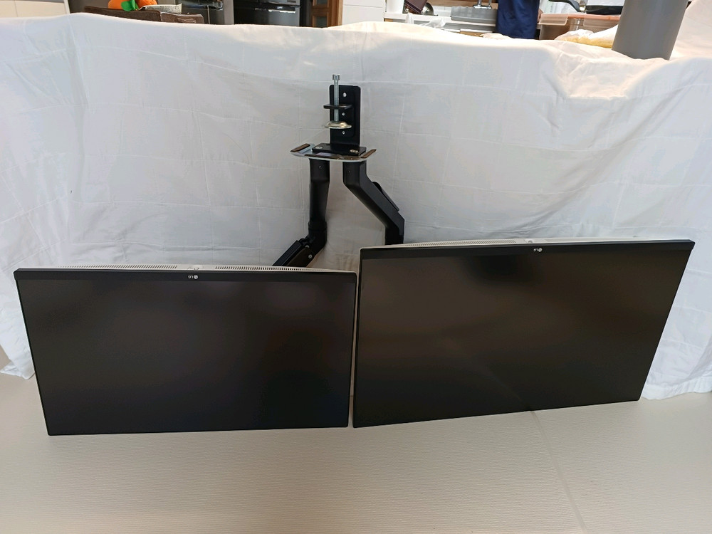 LG 32+27인치 4K 듀얼 모니터세트 이미지