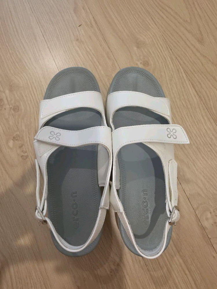 에르코앤 세린 간호화 240 이미지