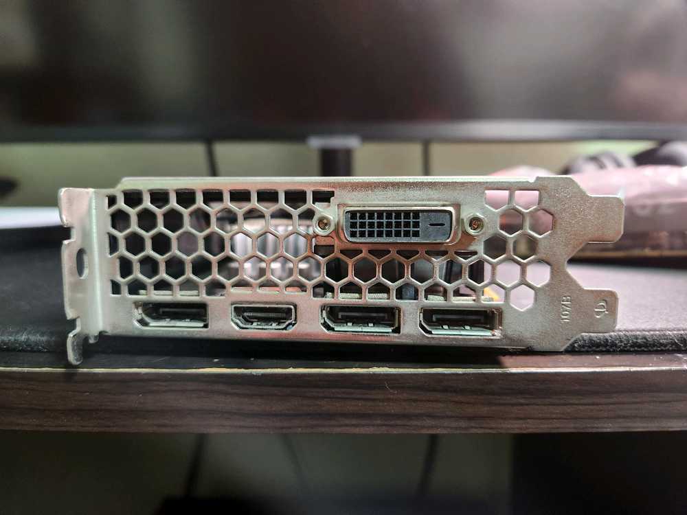 이엠텍 GEFORCE GTX1060 DUAL D5 3G 판매합니다. 이미지