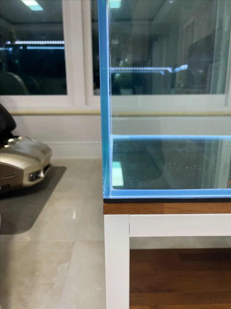 (경기 북부) 3자 광폭 수조 90x45x45 8T + 프리미엄 멀바우 축양장 어항 받침대 뚜껑 세트 S급 판매 이미지