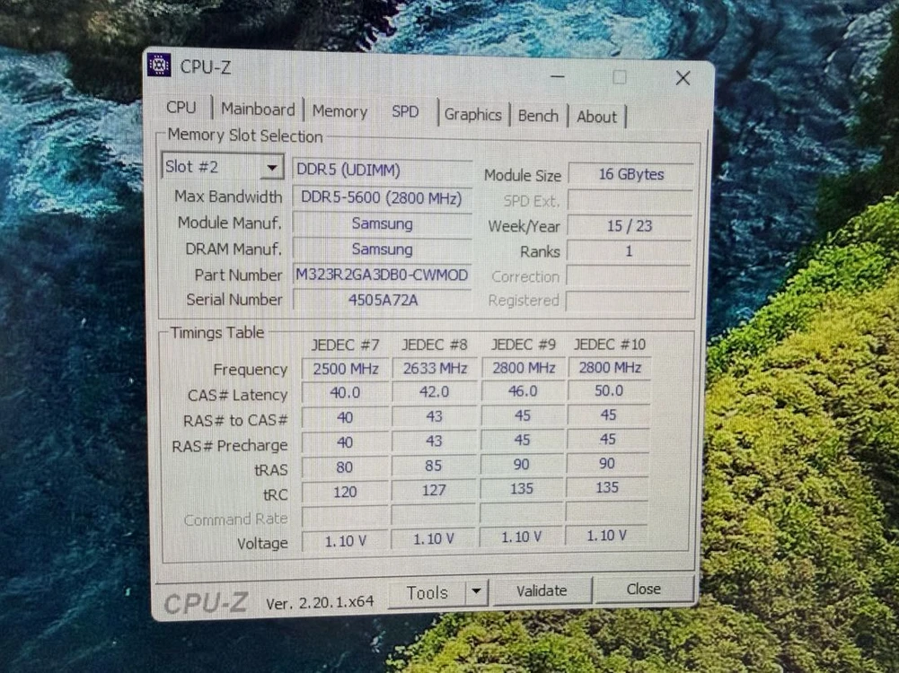 게이밍 컴퓨터 본체 AMD 라이젠 5 9600X RTX 3070 화이트 이미지