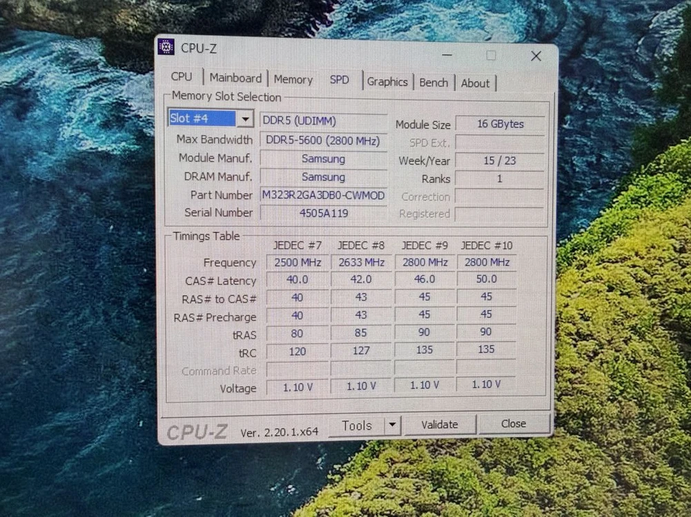 게이밍 컴퓨터 본체 AMD 라이젠 5 9600X RTX 3070 화이트 이미지