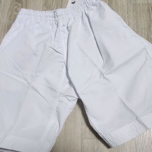 태권도 도복 반바지 이미지