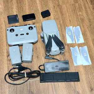 DJI 매빅에어2 플라이모어 콤보 드론 이미지