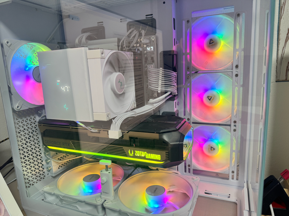 Zotac RTX 5090 amp extreme 이미지