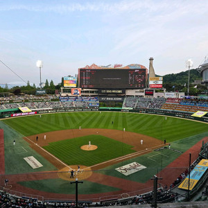 6/5일~6일 SSG랜더스 KT위즈 바베큐존 바비큐존 2층테이블석 스카이탁자 노브랜드 이미지