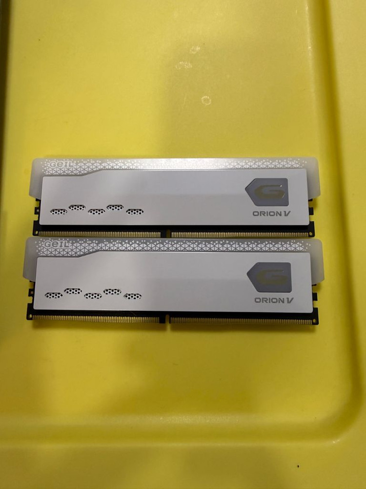 [GelL] DDR5 16gb x 2 32기가 5600 화이트 램 팝니다. 이미지