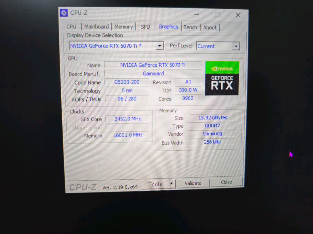 7800x3d 5070ti 32G 본체 판매합니다. 이미지