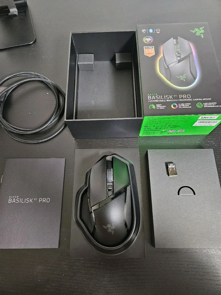 레이저 바실리스크 v3 pro 이미지