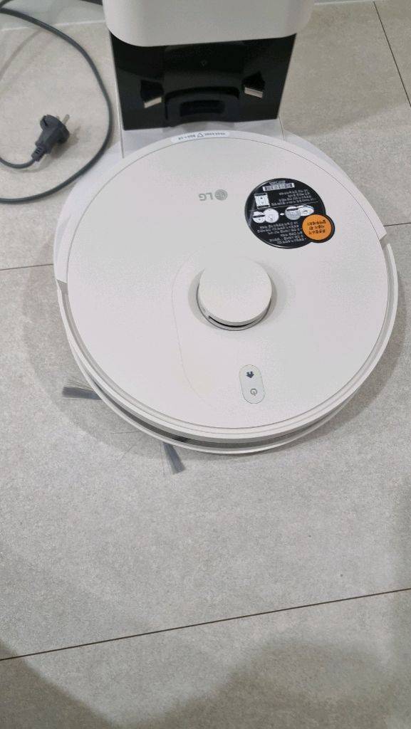 LG 로봇청소기 R5 특A급 판매해요 이미지
