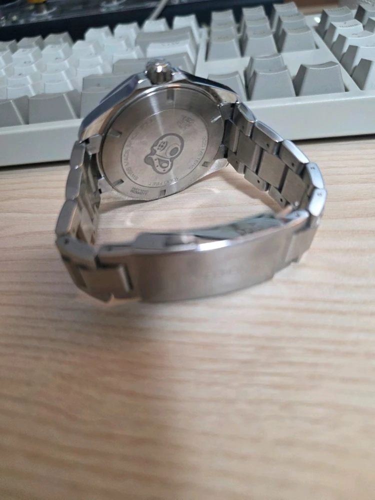 태그호이어 아쿠아레이서 300m 쿼츠 블루 다이얼 43mm 이미지