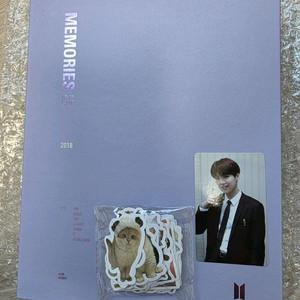 방탄소년단 메모리즈 2018 DVD /슈가 포카,고양이 스티커/새제품 이미지