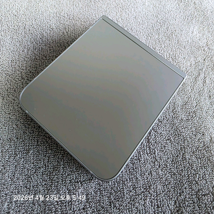 삼성 갤럭시 Z플립6 256G 이미지